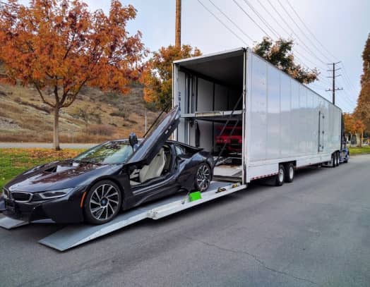 Enclosed hard side trailer 